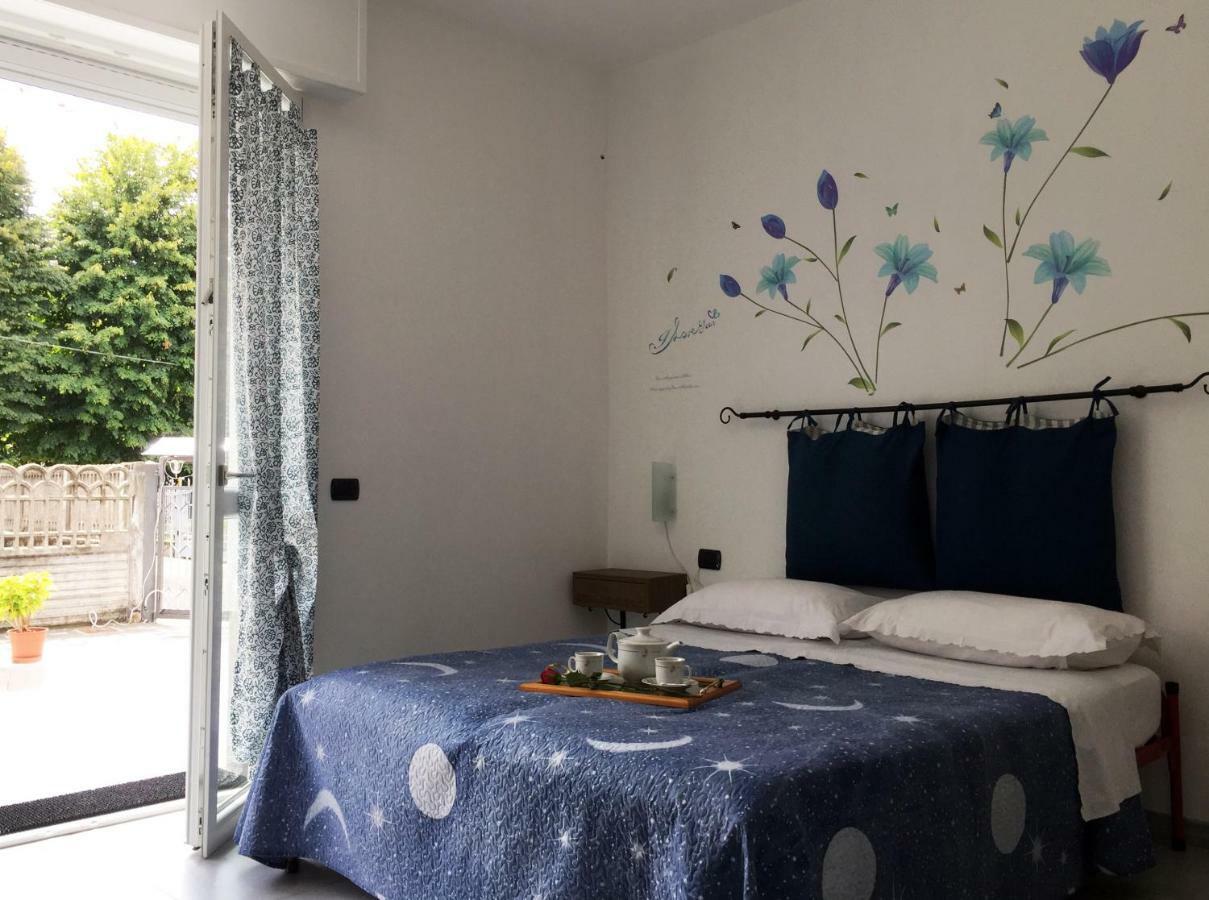 B&B Honey Rooms Saronno Exterior foto